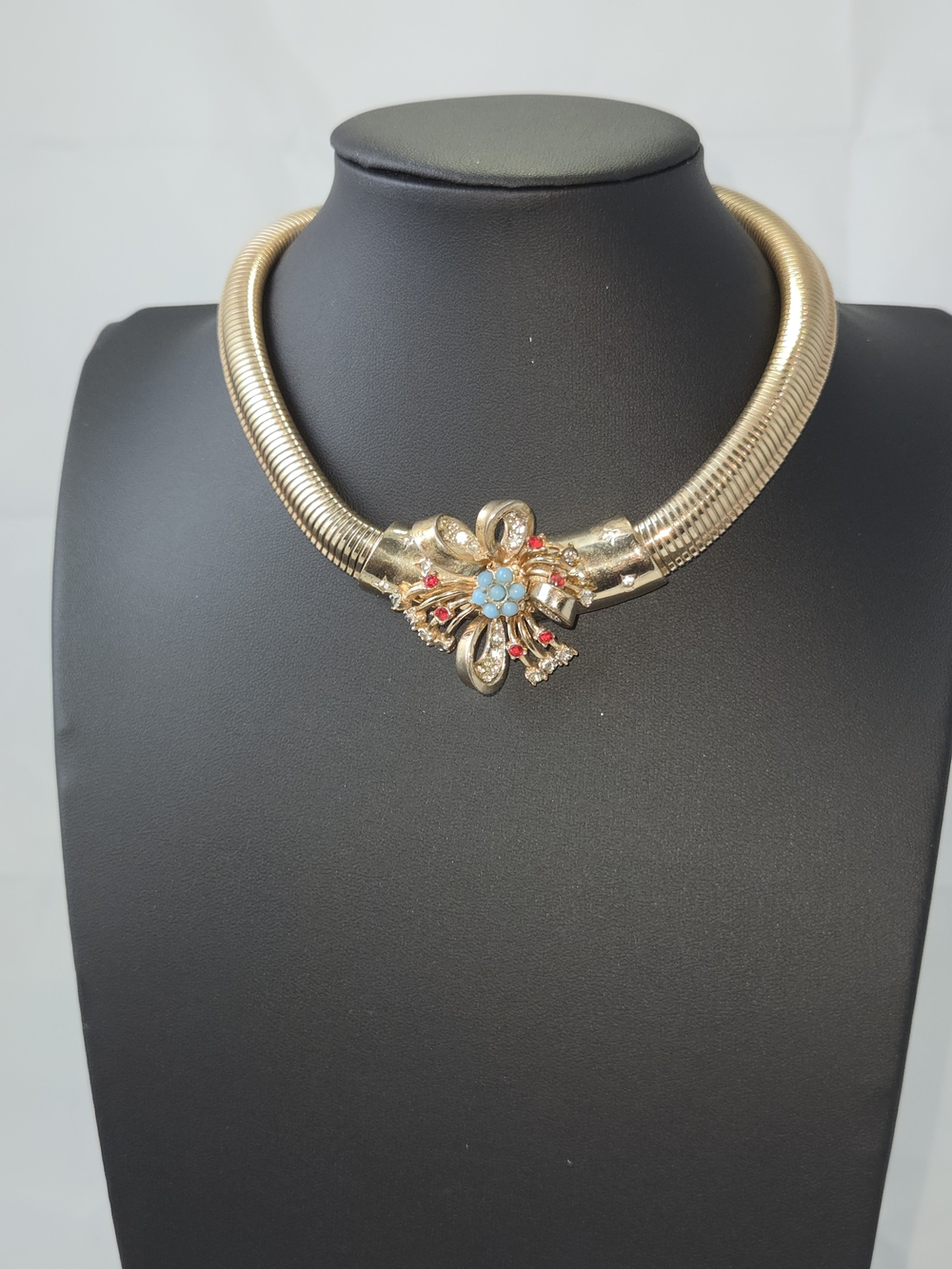 Vintage Coro Gold-Tone Collar Necklace with Turquoise and Red Floral Accent